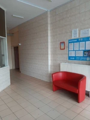 здам велику однокімнатну. поруч метро. Вокзальна-Політехнічн