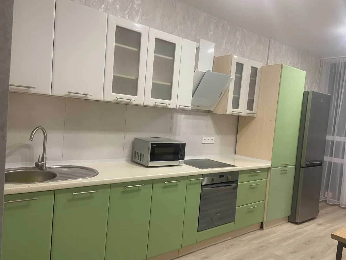 Аренда 1-комнатной квартиры 42 м², Николая Гулака ул., 4