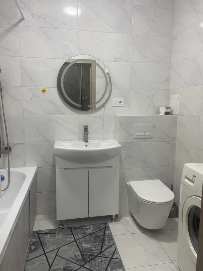 Аренда 1-комнатной квартиры 42 м², Николая Гулака ул., 4