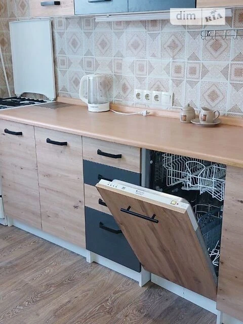 Довготривала оренда 1к квартири на вул. Празька 18А • ID 346