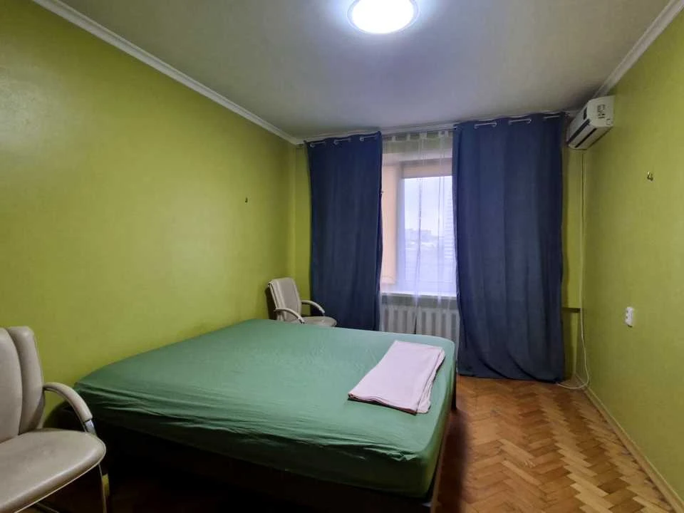 Квартира. Київ, Старонаводницька вул.