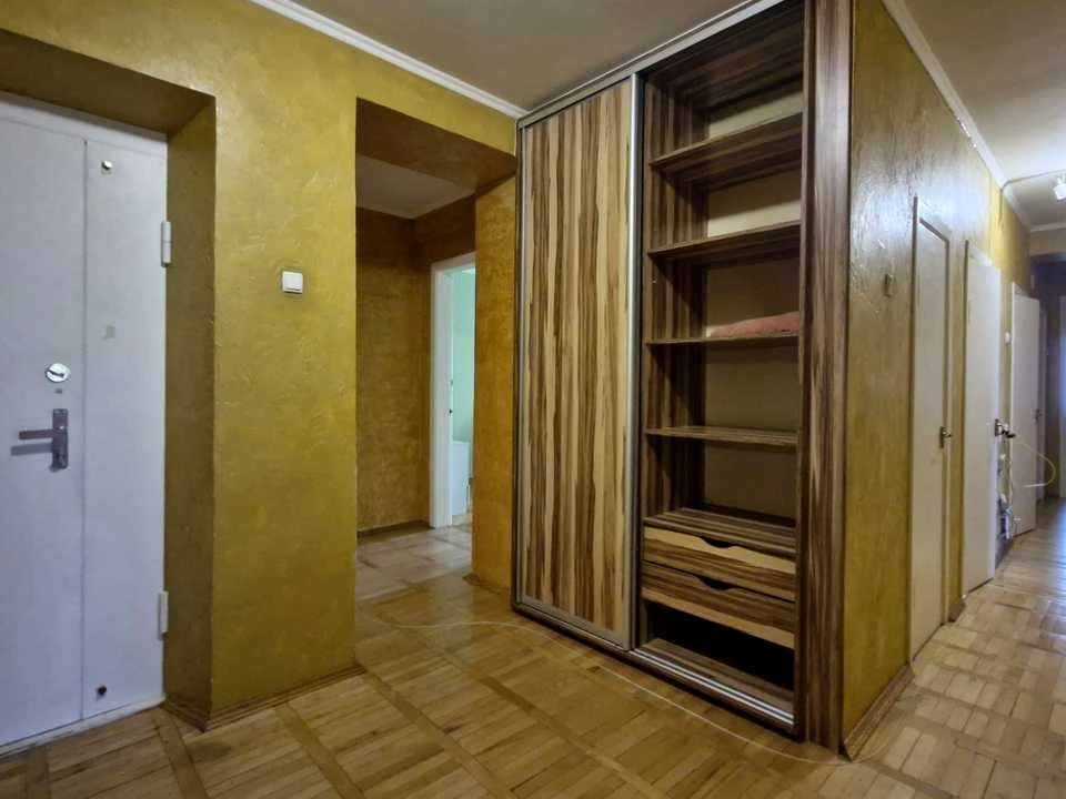 Квартира. Київ, Старонаводницька вул.