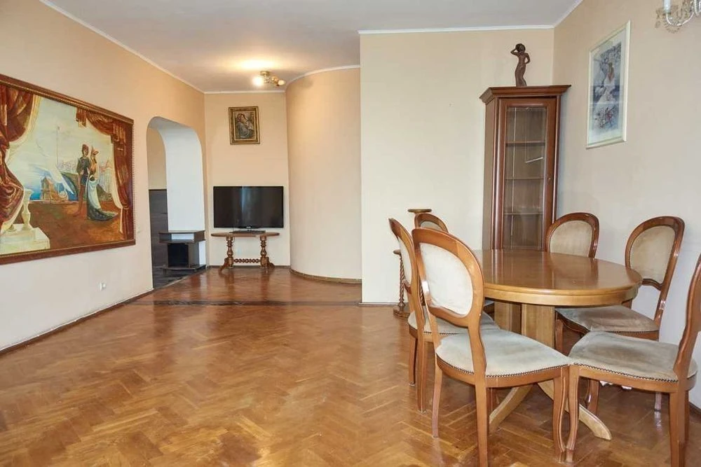 3к квартира оренда Бул. Л. Українки 9в. 2 спальні. м. Кловсь
