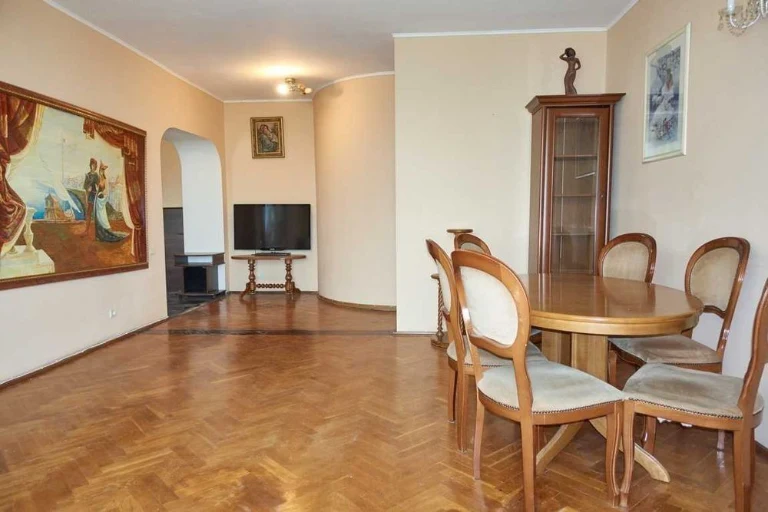 3к квартира оренда Бул. Л. Українки 9в. 2 спальні. м. Кловсь