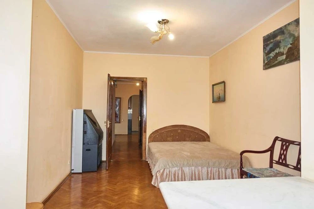 3к квартира оренда Бул. Л. Українки 9в. 2 спальні. м. Кловсь
