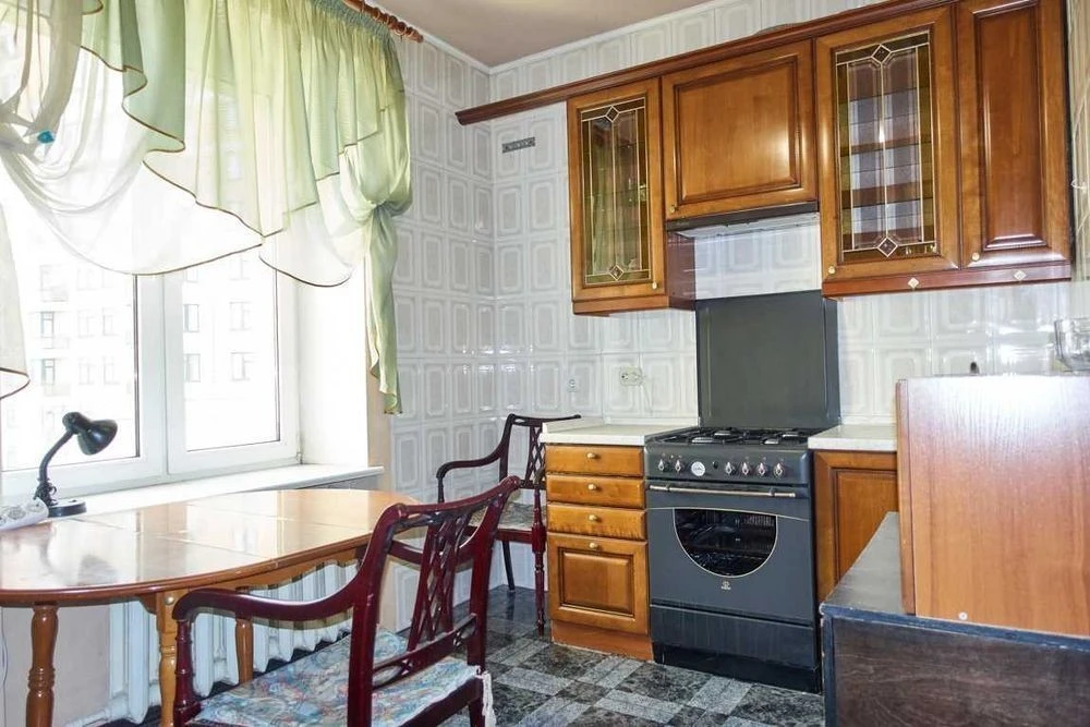 3к квартира оренда Бул. Л. Українки 9в. 2 спальні. м. Кловсь