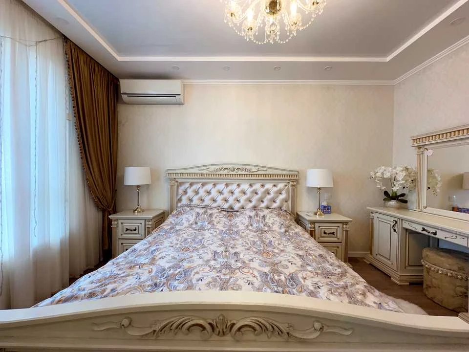 Квартира. Київ, Зарічна вул.