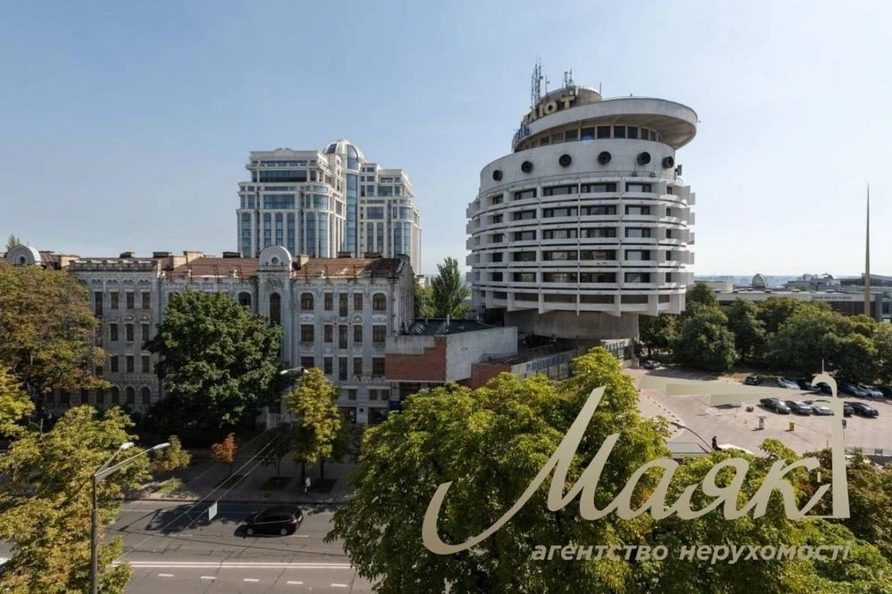 Оренда сучасної квартири в самому центрі Києва 60м2, вул. Ів
