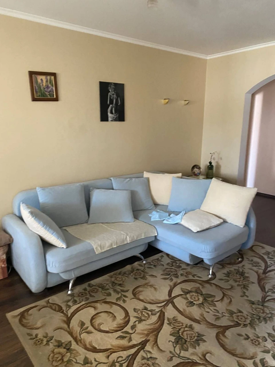 Простора квартира з паркомісцем у Солом'янському районі
