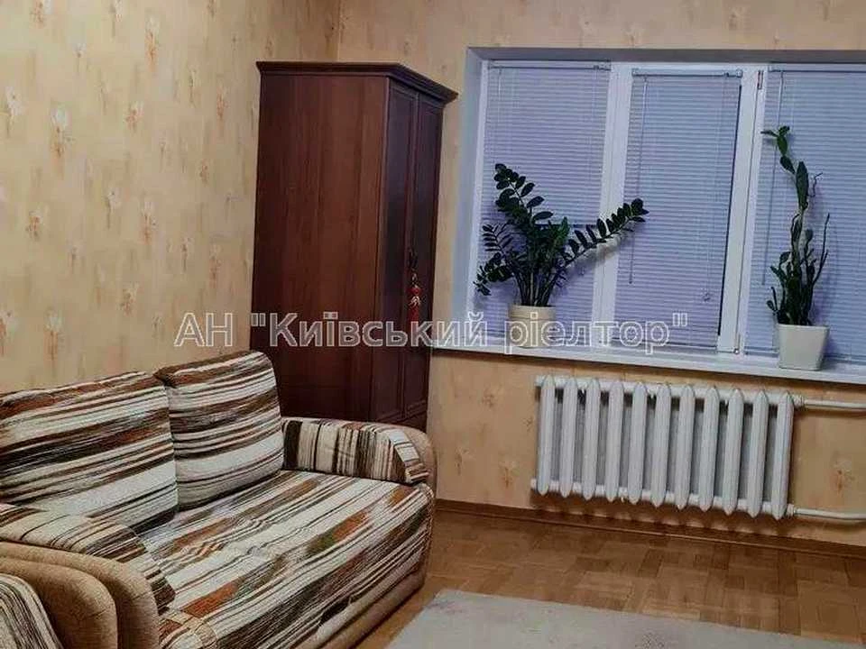 Квартира. Київ, Володимира Івасюка просп. (Героїв Сталінград