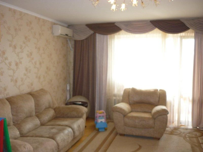 Оренда квартири Дарницький бул. 10 в Києві / W-7463861