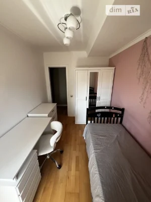 Sale of 3-room apartment 62.14 sq. m on Hetman Kyryla Rozum street