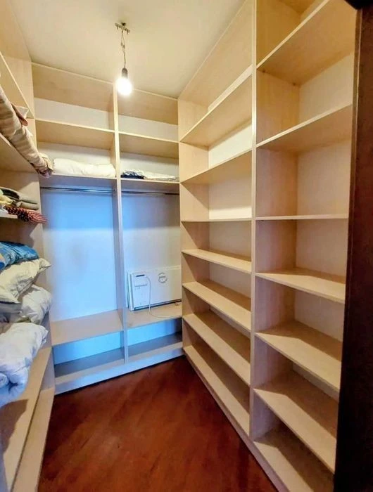 Центр, Чорновола 25, 3к квартира, 150 кв. м. 1000 у. о.