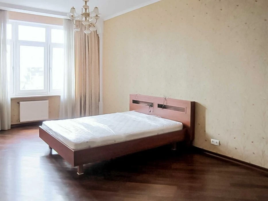 Оренда, квартири, Круглоуніверситетська, 3-5, 4 кімнати., 18