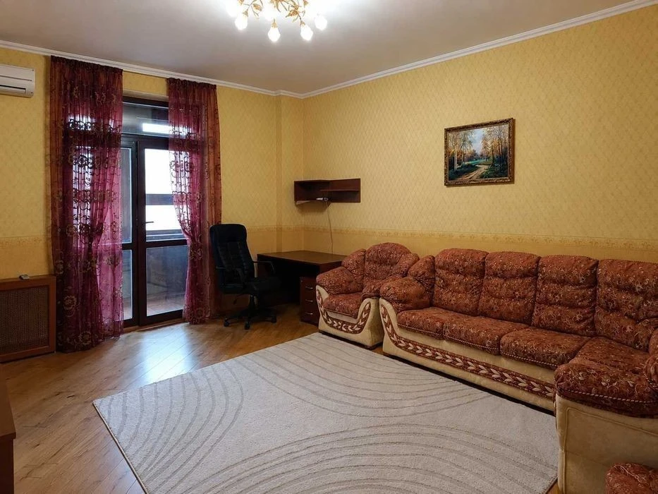 Центр! Шота Руставелі 44, 2к квартира, 5-й поверх, ст м Пала