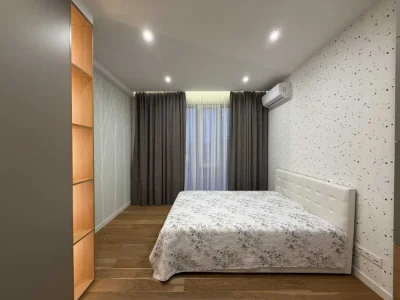 Аренда 3-комнатной квартиры 81 м², Михаила Максимовича ул.,