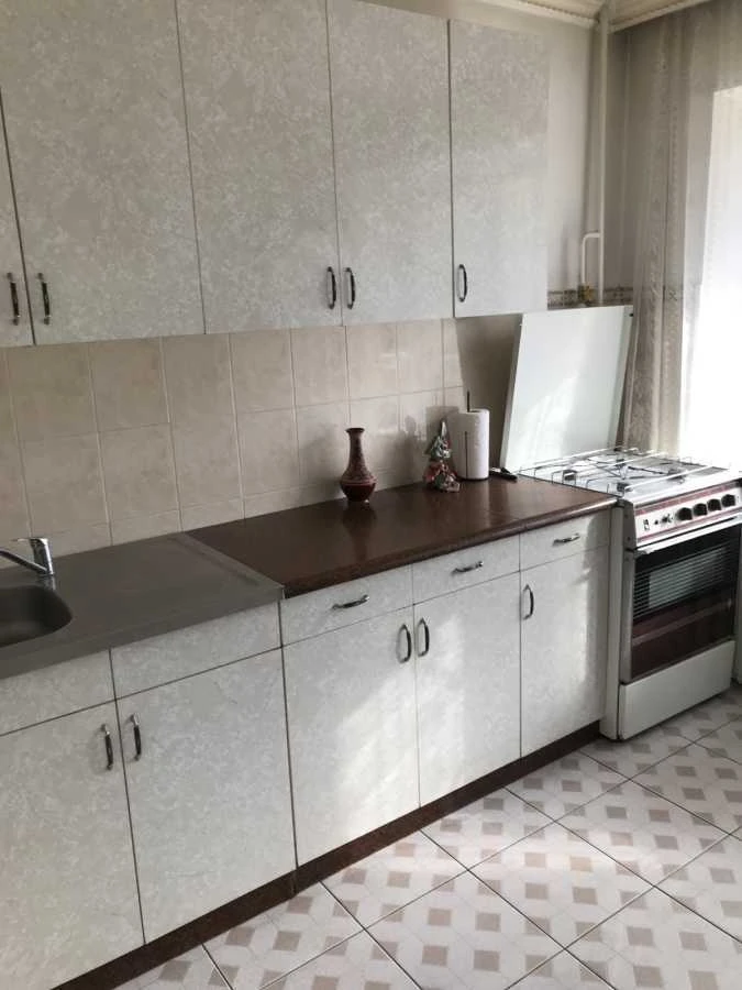 Аренда 1-комнатной квартиры 42 м², Жилянская ул., 72