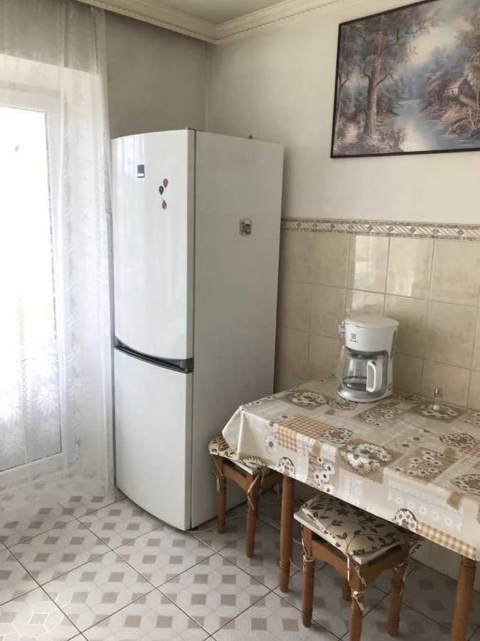 Аренда 1-комнатной квартиры 42 м², Жилянская ул., 72