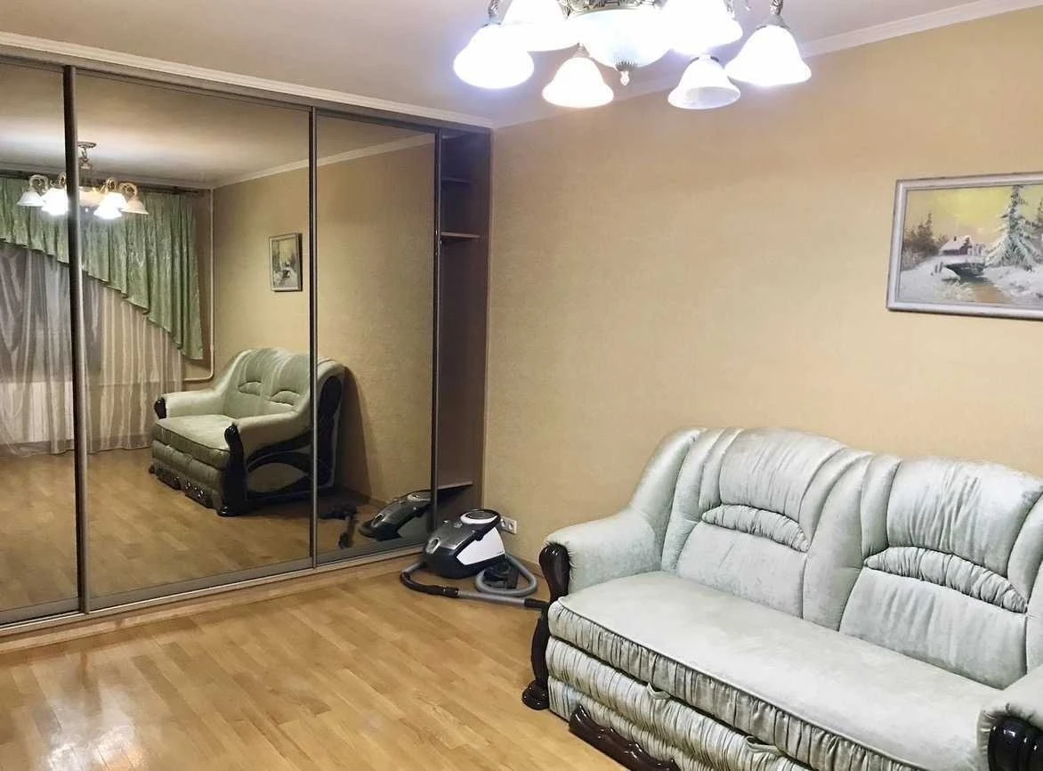 Аренда 3-комнатной квартиры 71 м², Героев Днепра ул., 38