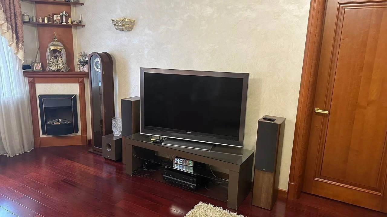 Аренда 4-комнатной квартиры 140 м², Большая Васильковская ул