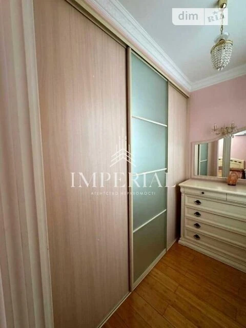 Аренда 4-комнатной квартиры 140 м², Большая Васильковская ул