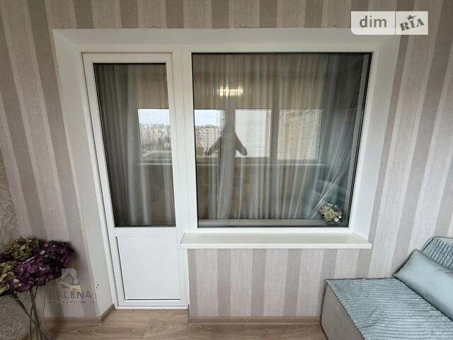 For sale 2-room apartment 65.4 sq. m. on Urlivska Street 5A • ID 3465