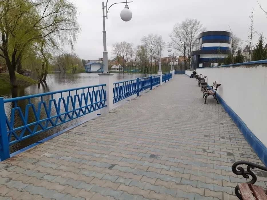 • Затишна 1-кімнатна квартира 51 м2 у ЖК "Рів'єра" по вул. Ц