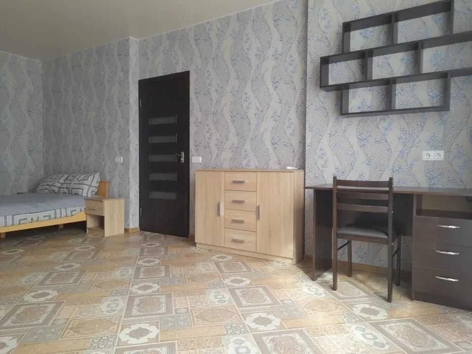 • Затишна 1-кімнатна квартира 51 м2 у ЖК "Рів'єра" по вул. Ц