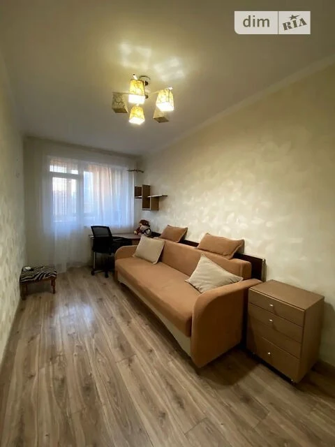 Є генератор (вода, опалення, ліфт) 2 кімн квартири, вул. Ужв
