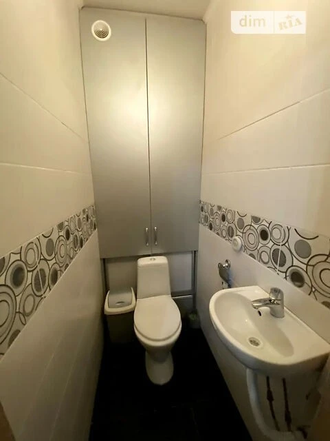 Є генератор (вода, опалення, ліфт) 2 кімн квартири, вул. Ужв