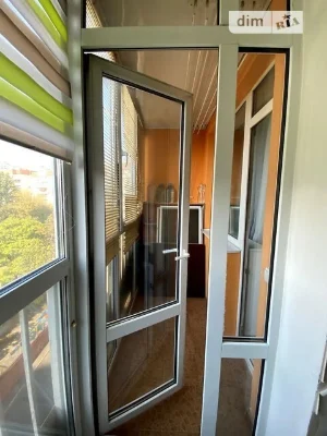 Є генератор (вода, опалення, ліфт) 2 кімн квартири, вул. Ужв