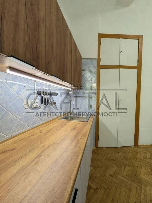 Оренда квартири, вул. Ярославів Вал, Центр