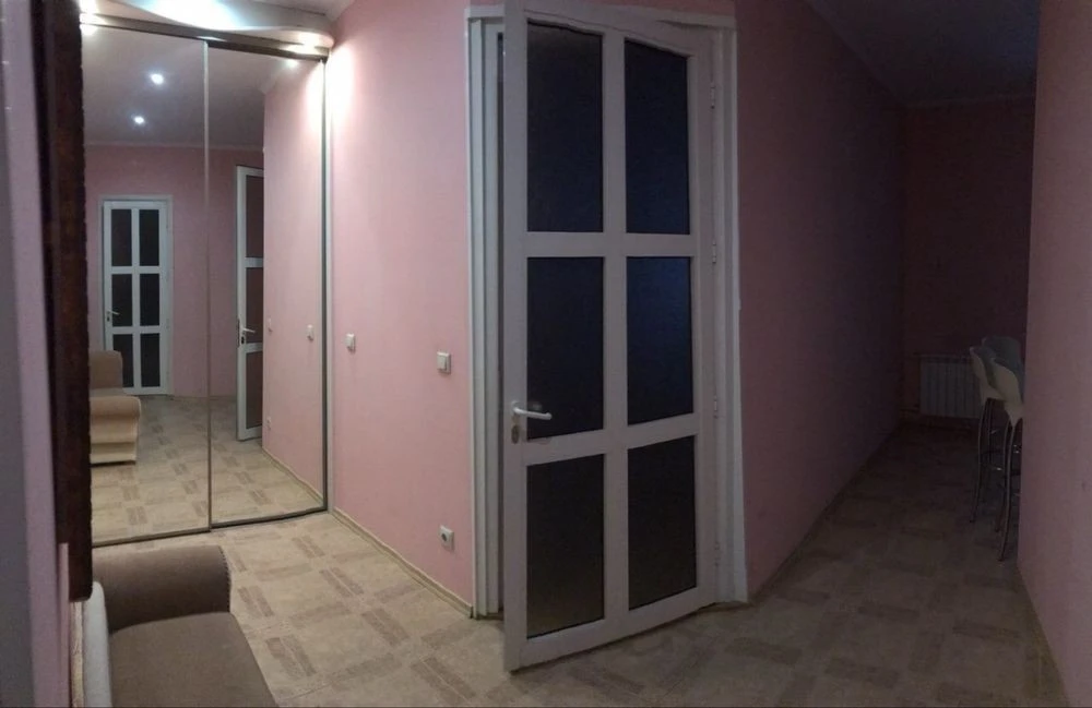 Здається в оренду 2-кімнатна квартира на Печерську