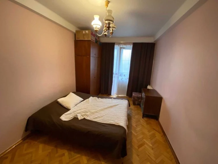 Сдам 2-ком. кв. метро 5 минут, бульвар Николая Михновского 3