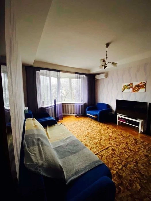 Сдам 2-ком. кв. метро 5 минут, бульвар Николая Михновского 3