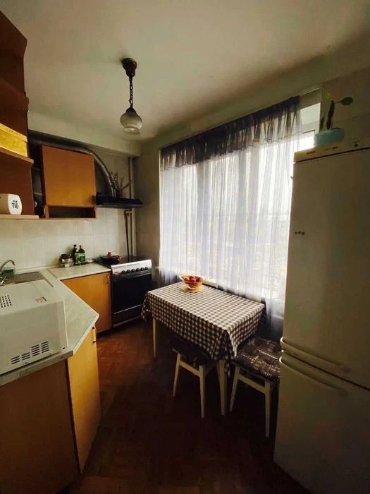 Сдам 2-ком. кв. метро 5 минут, бульвар Николая Михновского 3