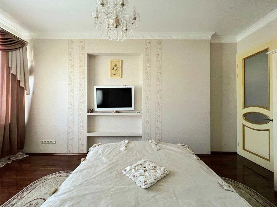 Срібнокільська, 3б, м. Позняки 5хв пішки, 1-2-кімнатна