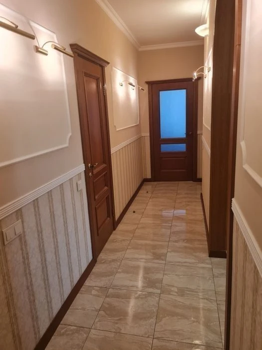 Здам в довгосторокову оренду 3 кімнатну квартиру на Діловій,