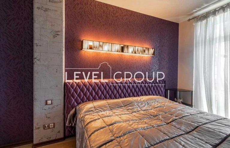 Spacious 4-room apartment for sale, Shchekavytska St. 30/39,