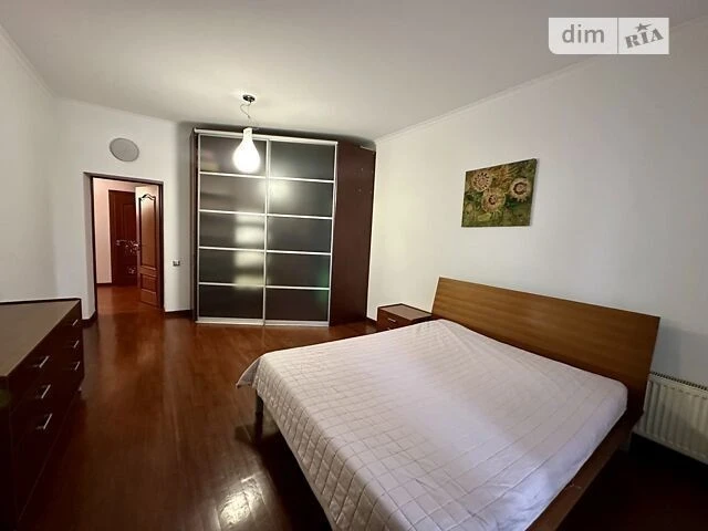Довготривала оренда 5к квартири на вул. Дмитрівська 46 • ID
