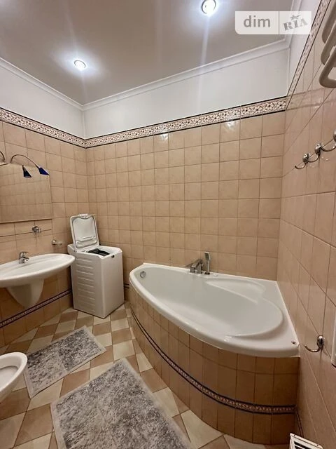 Довготривала оренда 5к квартири на вул. Дмитрівська 46 • ID