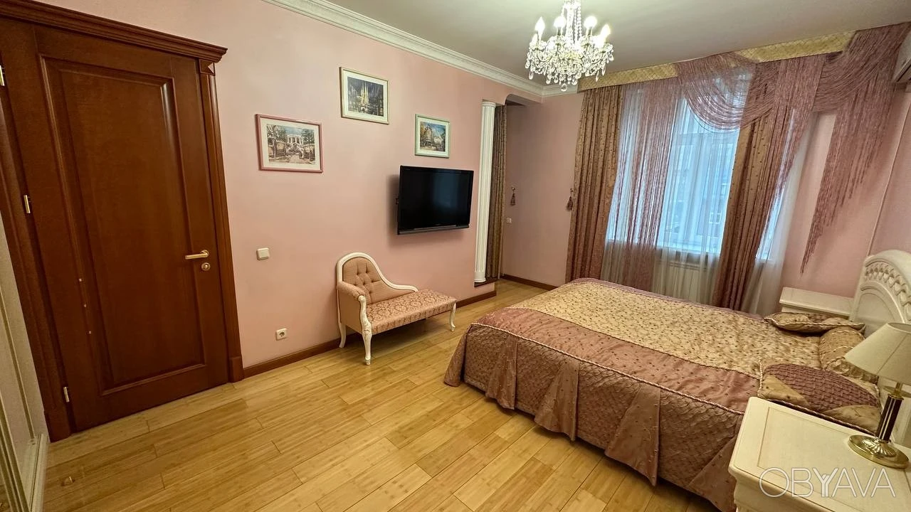 Оренда чудової 4к квартири, Метро Олімпійська, 2 паркомісця.