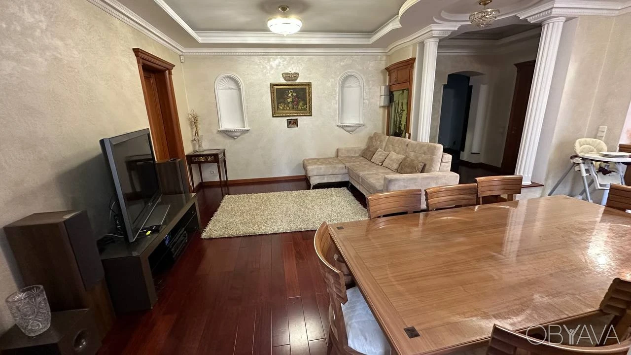 Оренда чудової 4к квартири, Метро Олімпійська, 2 паркомісця.