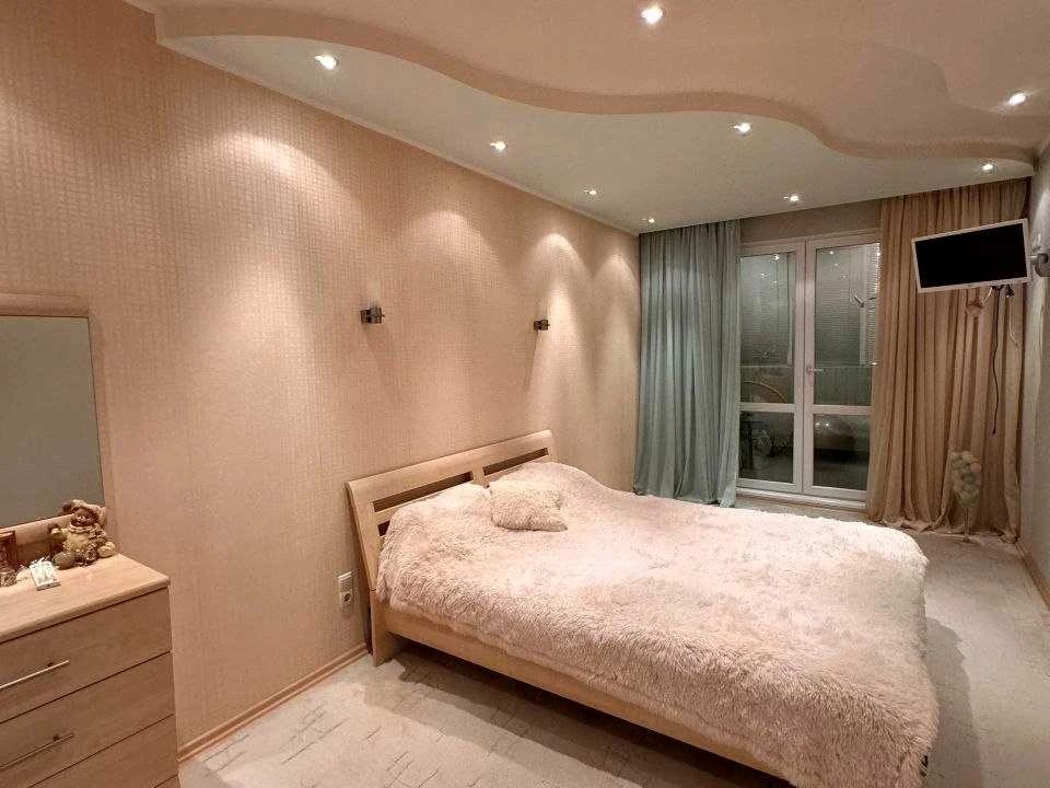 Apartment. Kharkiv, Gvardeytsiv-Shyronintsiv st.