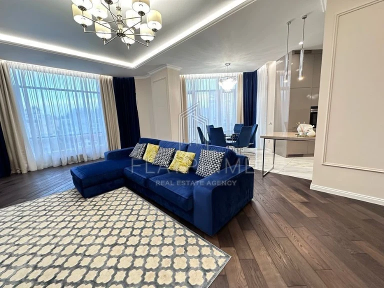 Оренда преміальної 3-кімнатної квартири 158 м² у ЖК PecherSK