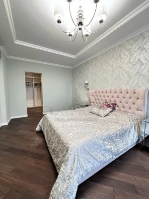 Оренда преміальної 3-кімнатної квартири 158 м² у ЖК PecherSK