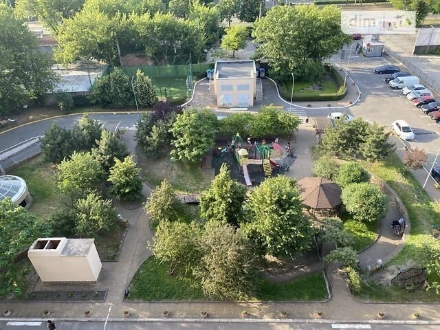 Довготривала оренда 3к квартири на вул. Дегтярівська • ID 33