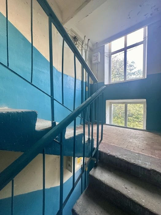 Selling 2 apartments near the 23 August metro station, next to the 4/5 movie theater.