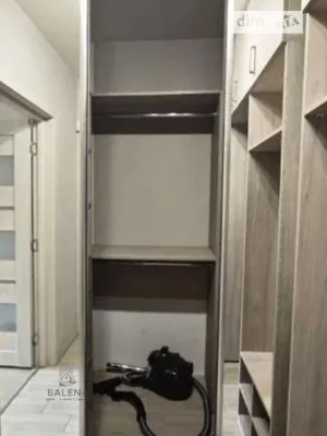 Довготривала оренда 1к квартири на вул. Михайла Максимовича