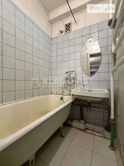 Продаж 2к квартири 51.8 кв. м на вул. Велика Васильківська 1